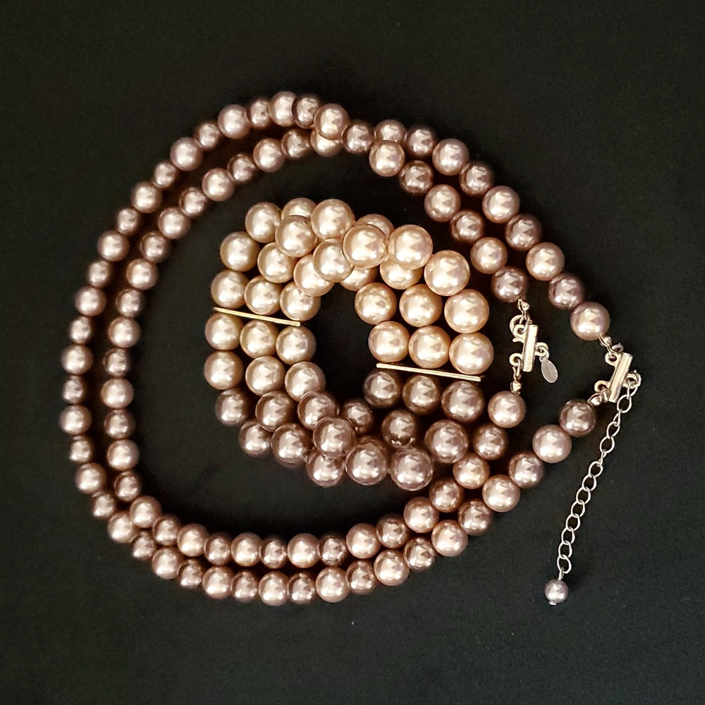 Pearl Necklace and bracelet set